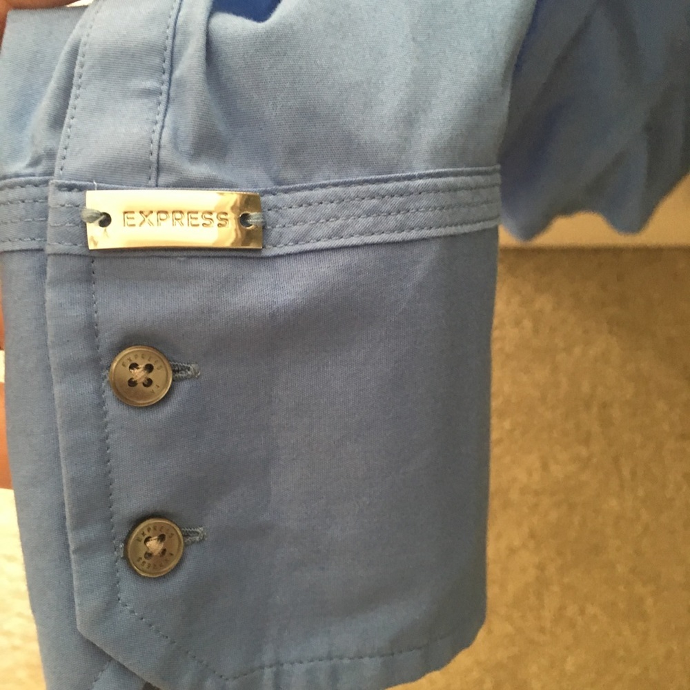 Collared express shirt. - Picture 3 of 4